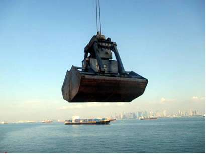 Marine Grab