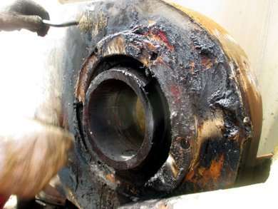 luffing cylinder bearing Liebherr CBW repairs
