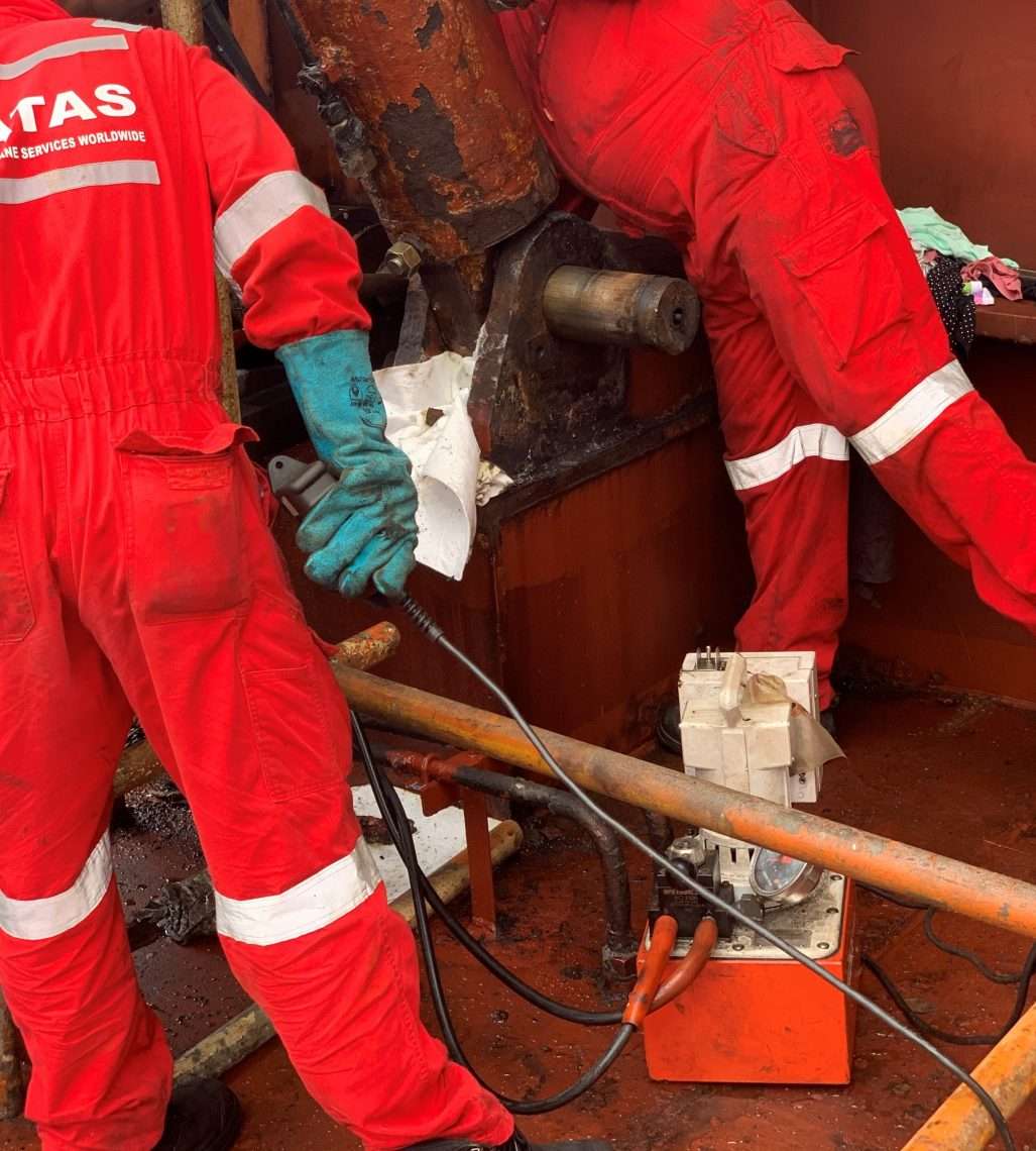 TTS Hua Hai hatch cover repairs