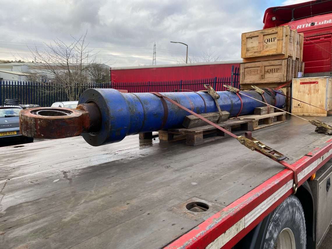 Troubleshooting and recertification of luffing cylinder