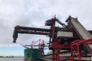Shiploader Luffing Cylinder Changeout